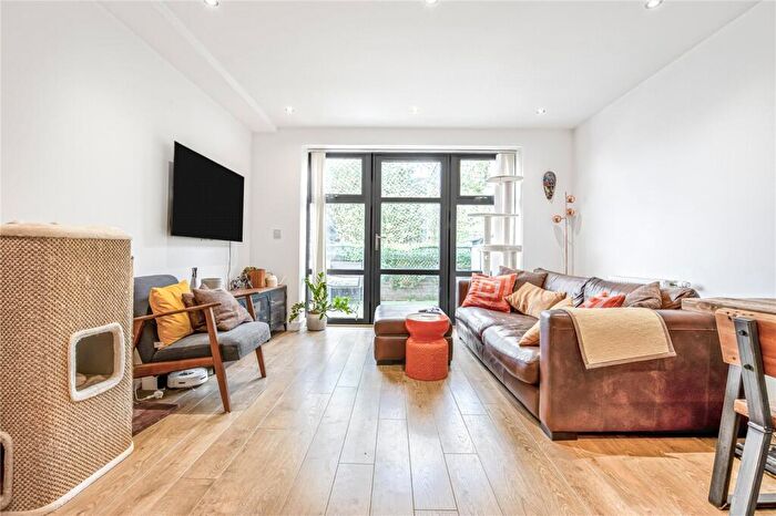 2 Bedroom Penthouse To Rent In Oldridge Road, London, SW12