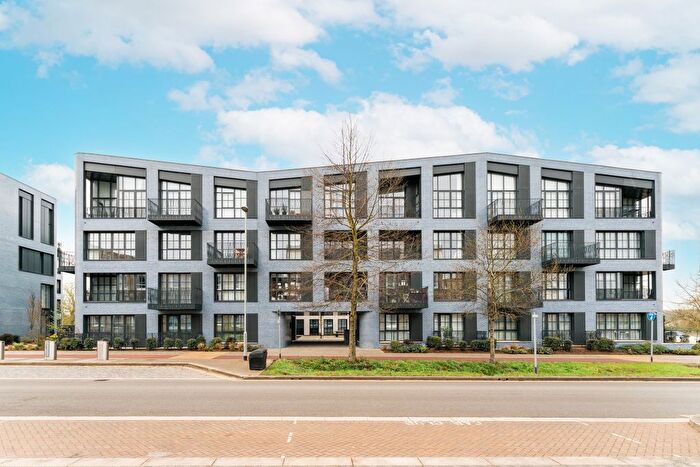2 Bedroom Flat For Sale In Turing Way, Cambridge, CB3