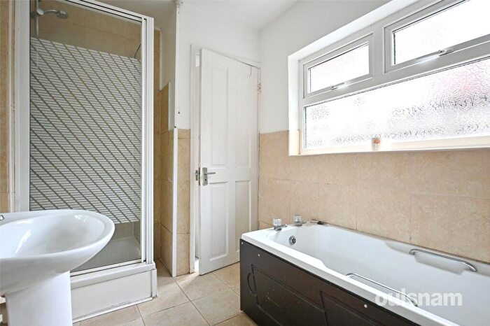 3 Bedroom Terraced House For Sale In Long Hyde Road, Bearwood, West Midlands, B67