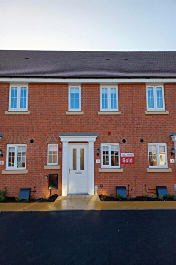 2 Bedroom Terraced House To Rent In Bedroom Terraced House In Sloe Court, Bishopton, Stratford-upon-Avon, CV37