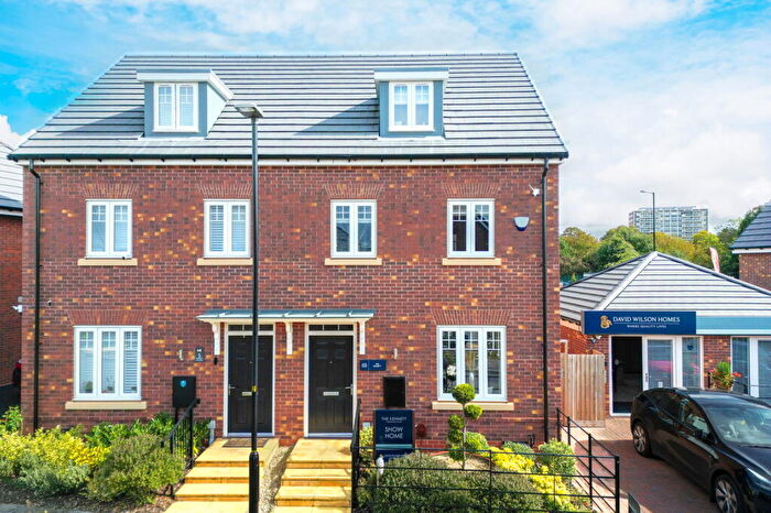 3 Bedroom Semi-Detached House For Sale In Shaftmoor Lane, Hall Green, Birmingham, B28