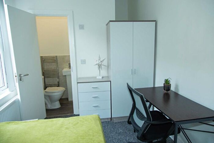 5 Bedroom House Of Multiple Occupation To Rent In Harrison Street, Barrow-In-Furness, Cumbria, LA14