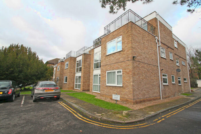 1 Bedroom Flat To Rent In Rawlins Court, Beckenham, BR3