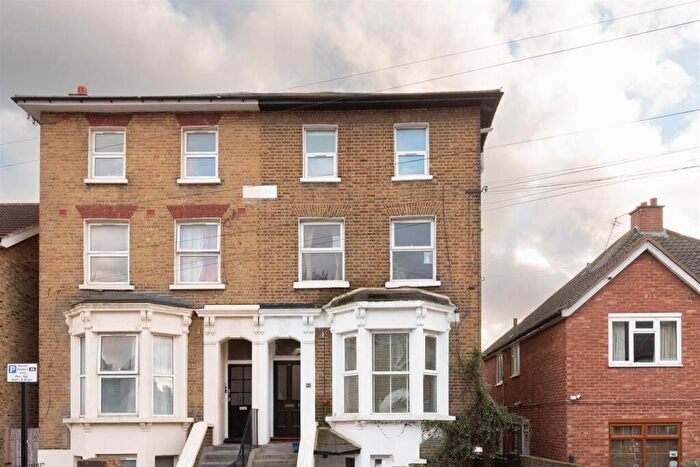 2 Bedroom Apartment For Sale In Orford Road, Walthamstow, E17