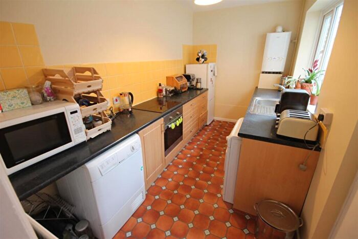 2 Bedroom Apartment To Rent In Greystoke Avenue, Sandyford, NE2