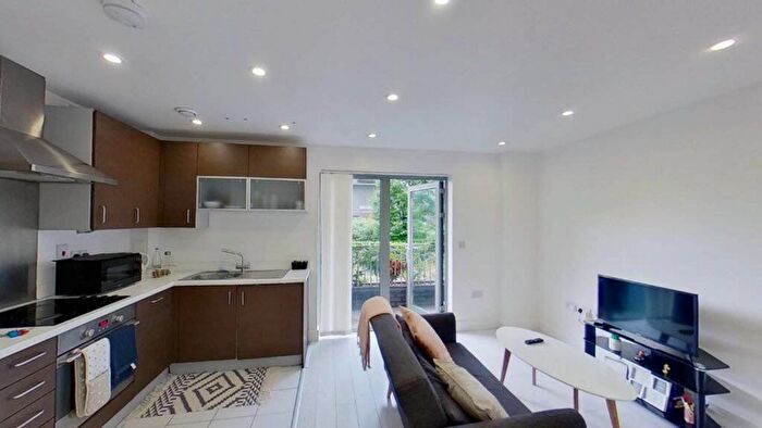 Studio To Rent In Hodgeson House, Tower Hamlets, London, E1