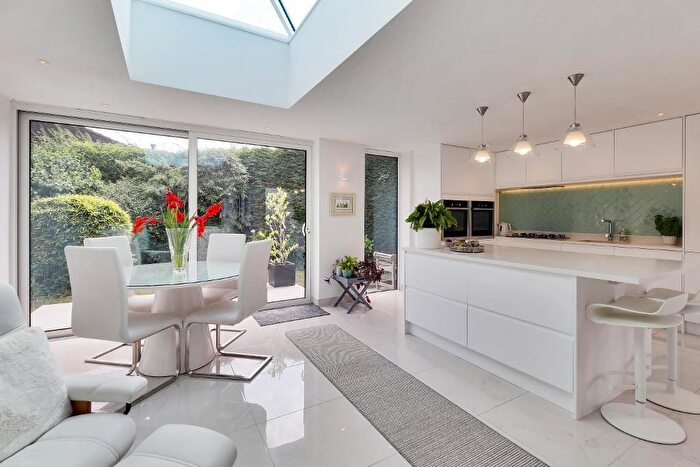 3 Bedroom Detached House For Sale In Walkhurst Road, Benenden, Kent, TN17