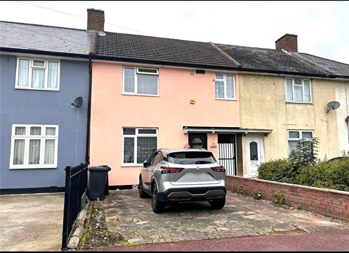 2 Bedroom Terraced House To Rent In Bushway, Dagenham, RM8