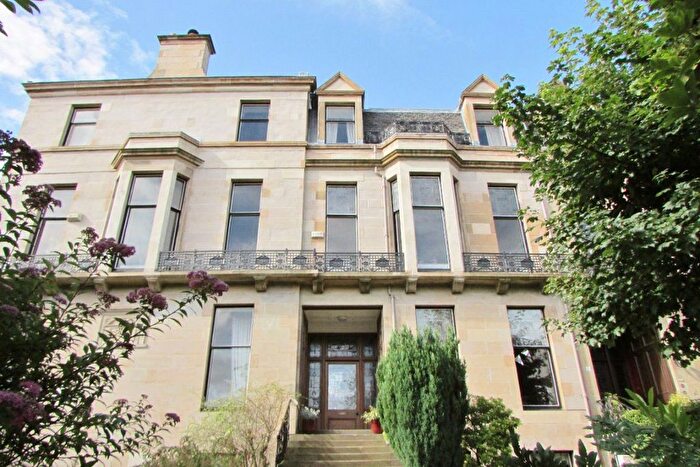4 Bedroom Flat To Rent In Cleveden Road, Kelvinside, Glasgow, G12