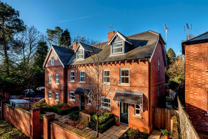 4 Bedroom End Of Terrace House To Rent In Heathlands Place, Ascot, SL5