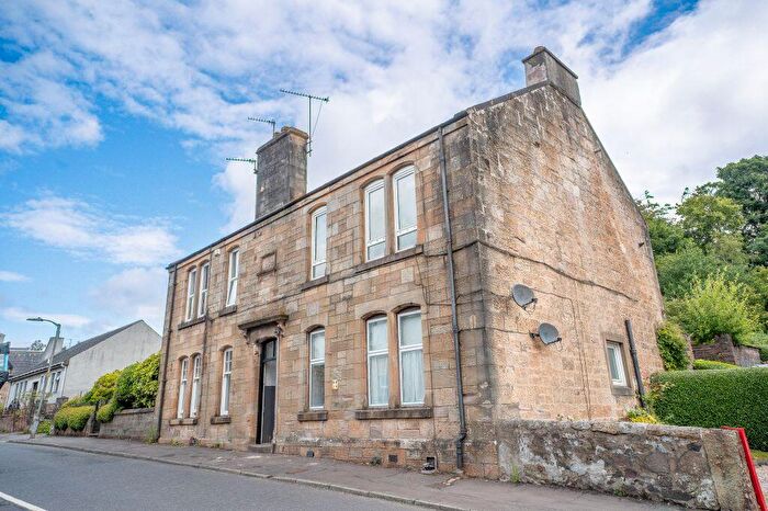 2 Bedroom Flat For Sale In / Saint Winnoc Road, Lochwinnoch, PA12