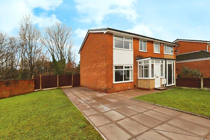 3 Bedroom Semi-Detached House To Rent In Castle Croft, Harwood, Bolton, BL2
