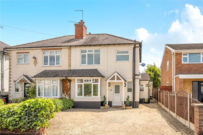 3 Bedroom Semi Detached House For Sale In Highfield Road, Kidderminster, Worcestershire, DY10