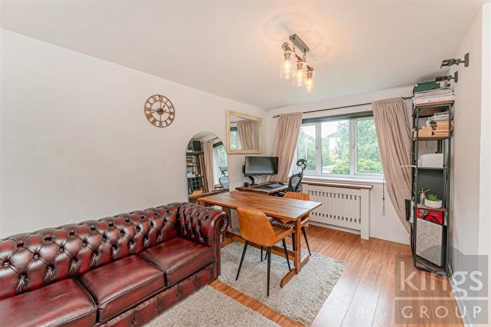 1 Bedroom Flat For Sale In Celadon Close, Enfield London, EN3