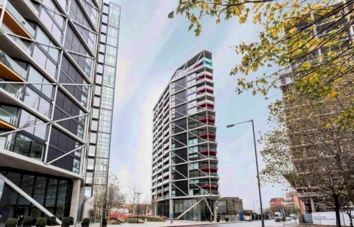 2 Bedroom Flat To Rent In Apartment, Riverlight One, SW8