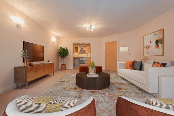 2 Bedroom Flat To Rent In Southwinds Court, Crableck Lane, Sarisbury Green, Southampton, Hampshire, SO31