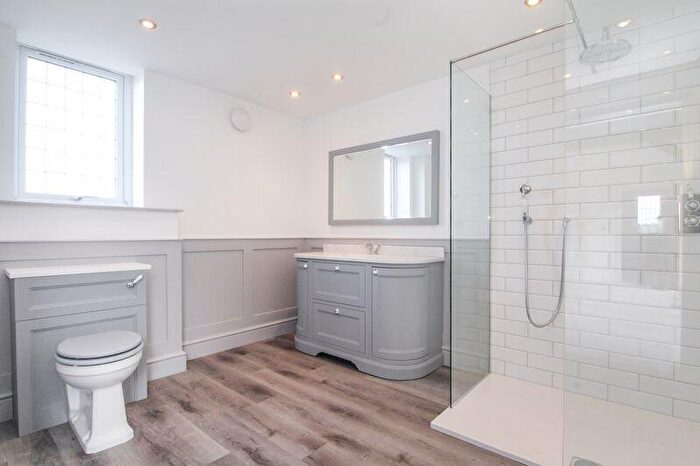 4 Bedroom Barn Conversion For Sale In The Coach House, Barford Road, Blunham, MK44