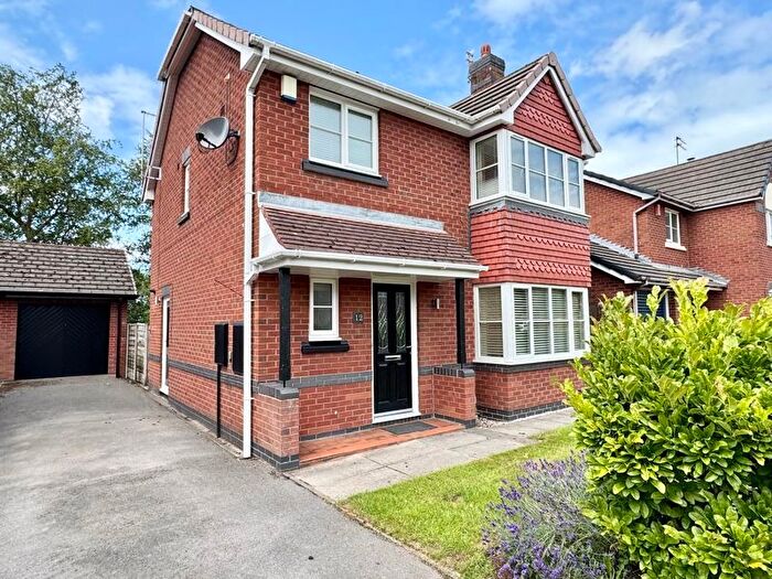 3 Bedroom Detached House To Rent In Hawthorn Close, Holmes Chapel, CW4