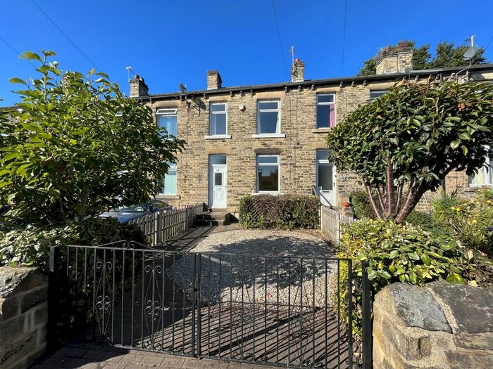 3 Bedroom Property To Rent In Intake Lane, Ossett, WF5