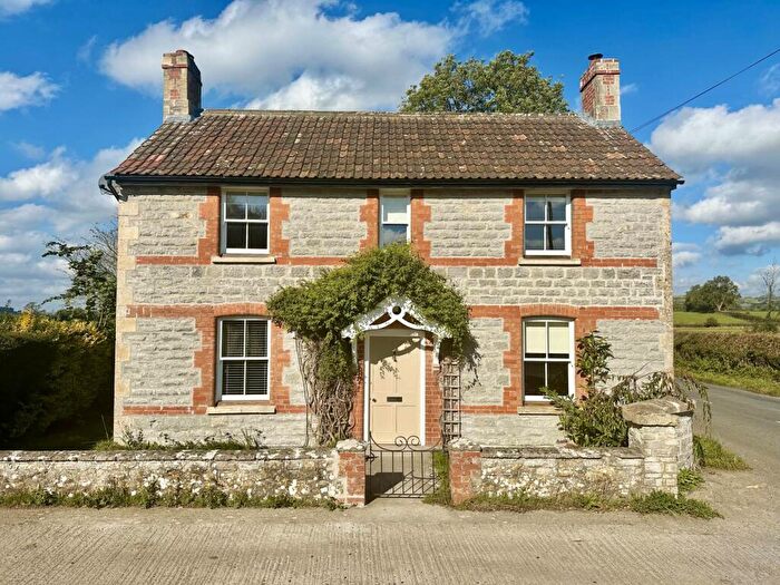 2 Bedroom Cottage To Rent In Evercreech, BA4