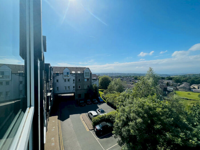 1 Bedroom Flat To Rent In Lunar Apartment, Bradford, BD3