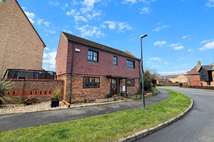 4 Bedroom Detached House For Sale In Goldhawk Road, Monkston Park, MK10