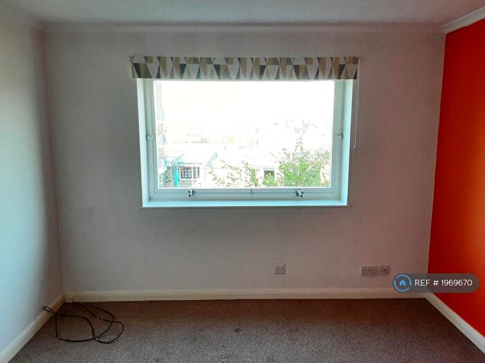 1 Bedroom Flat To Rent In Kedleston Court, Allestree, Derby, DE22