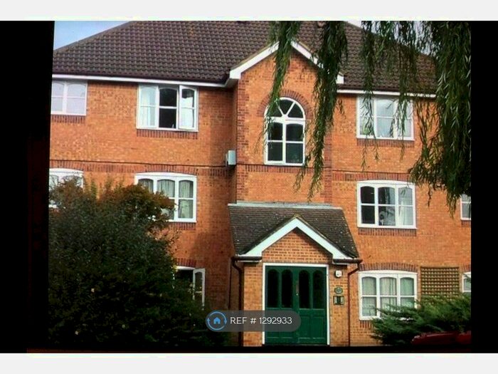 1 Bedroom Flat To Rent In Worcester Gardens, Slough SL1