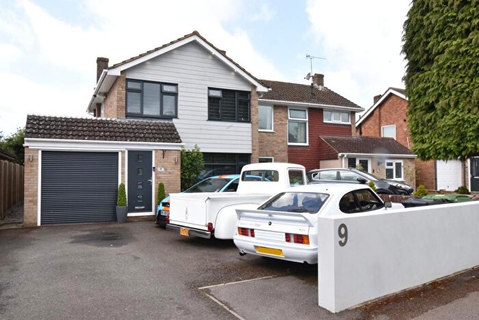 3 Bedroom Semi Detached House For Sale In Hatch Road, Lenham, ME17