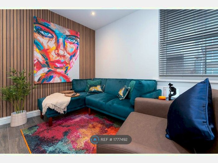 1 Bedroom Flat To Rent In Windsor Court, Brighton, BN1