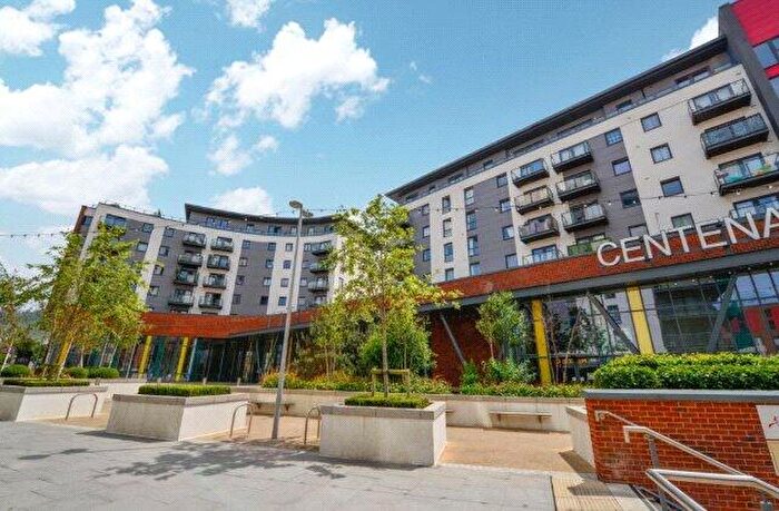 2 Bedroom Apartment For Sale In John Thornycroft Road, Southampton, Hampshire, SO19