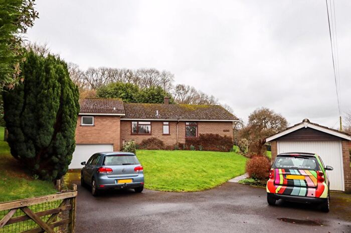 3 Bedroom Detached Bungalow For Sale In Clevedon Lane, Clapton In Gordano, Bristol, BS20