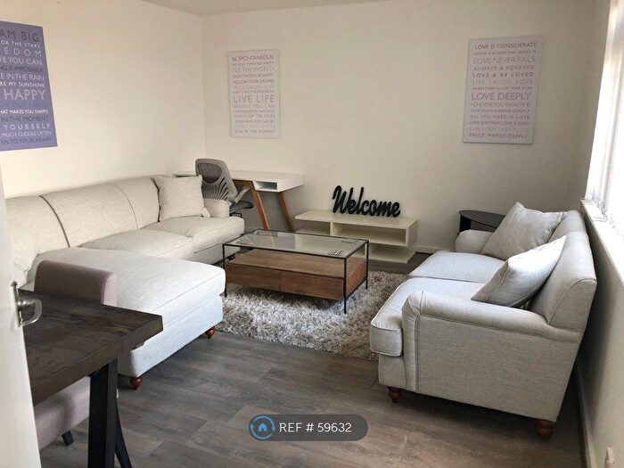 2 Bedroom Flat To Rent In Grangewood Road, Nottingham, NG8