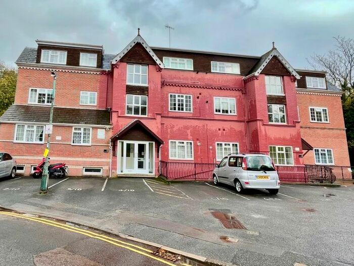 2 Bedroom Flat To Rent In Bradburne Road, Bournemouth, BH2