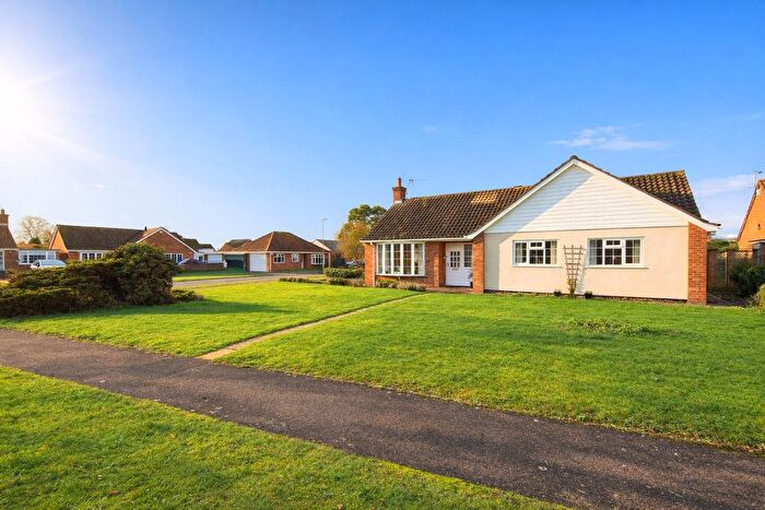 3 Bedroom Detached Bungalow For Sale In Linden Way, Boston, PE21