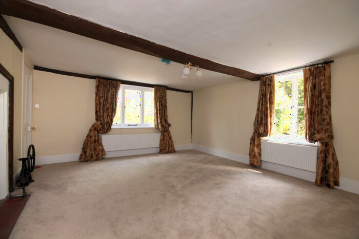 6 Bedroom Semi-Detached House To Rent In Lawrence Lane, Buckland, RH3