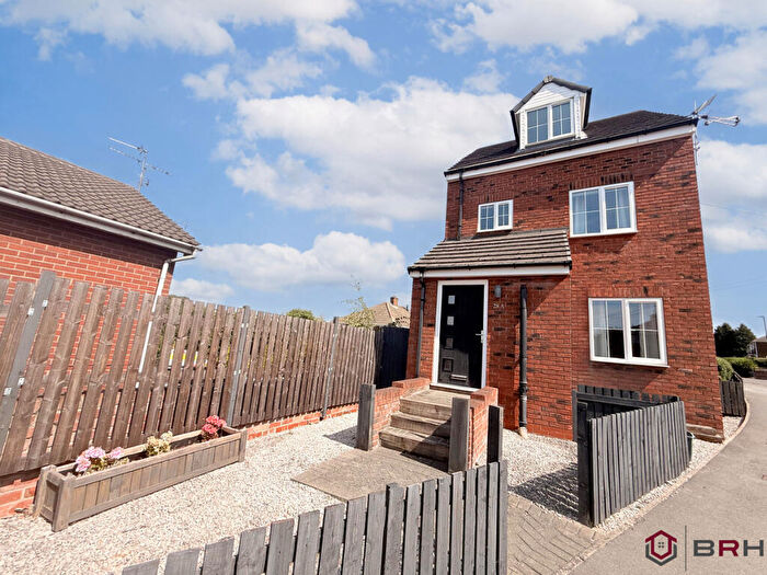 3 Bedroom Detached House To Rent In Buckingham Road, Doncaster, DN12