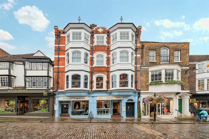 2 Bedroom Flat To Rent In High Street, Guildford, GU1