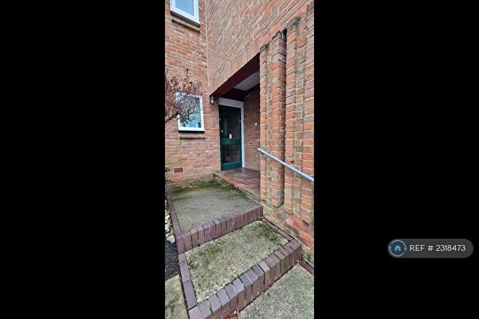 1 Bedroom Flat To Rent In Rose Street, Wokingham, RG40