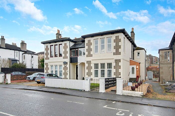 2 Bedroom Flat For Sale In Dryburgh Avenue, Rutherglen, Glasgow, South Lanarkshire, G73