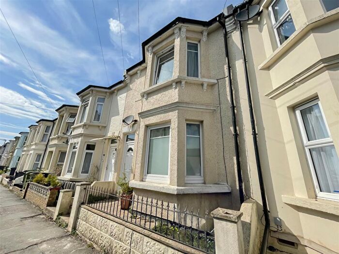 2 Bedroom Terraced House To Rent In Grove Road, Hastings, TN35