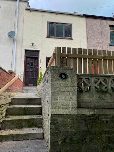 3 Bedroom Town House To Rent In Frederic Street, Wigan, WN1