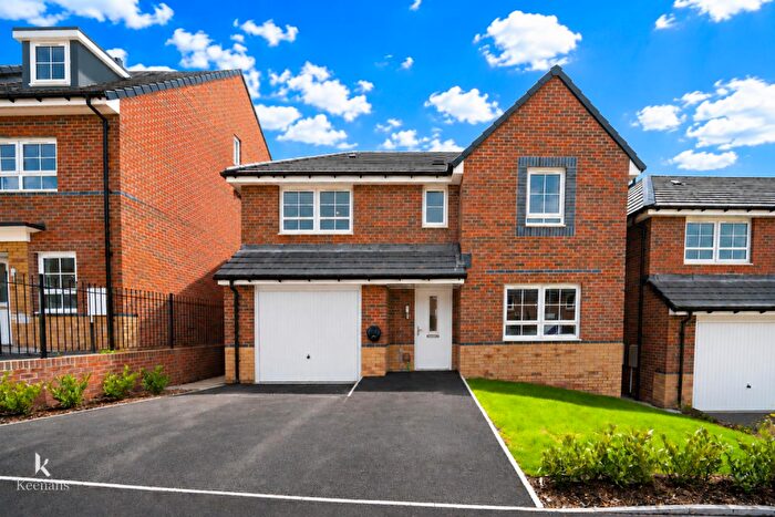 4 Bedroom Detached House To Rent In Burdock Pass, Feniscowles, Blackburn, BB2
