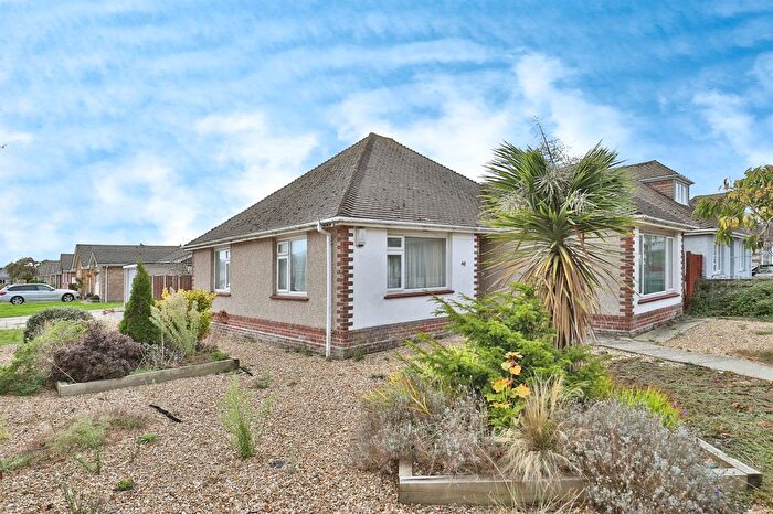 2 Bedroom Detached Bungalow For Sale In Braemar Avenue, Bournemouth, BH6