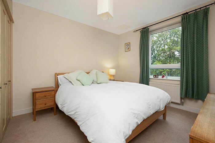 2 Bedroom Flat For Sale In (flat ), Barnton Grove, Barnton, Edinburgh, EH4
