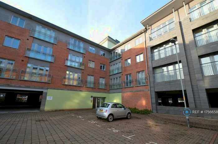 1 Bedroom Flat To Rent In Worsdell Drive, Gateshead, NE8
