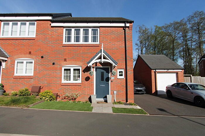 2 Bedroom Semi-Detached House For Sale In Stourminster Way, Kidderminster, DY10