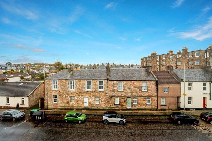 2 Bedroom Flat To Rent In Joppa Road, Joppa, Edinburgh, EH15