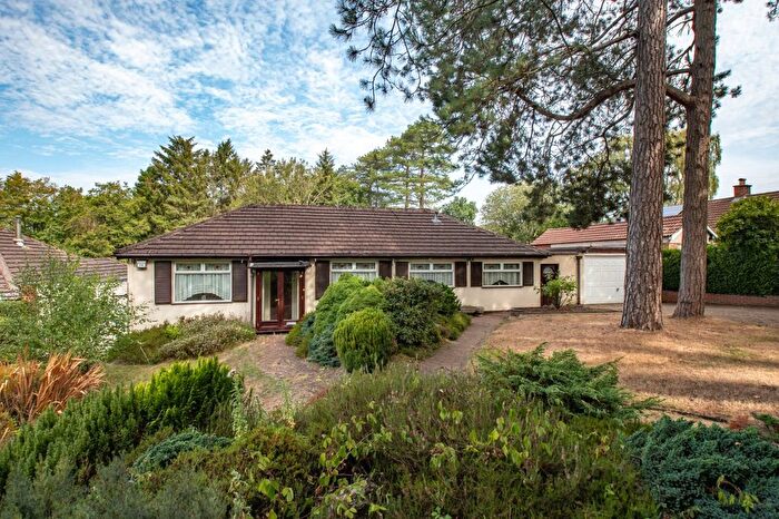 3 Bedroom Bungalow For Sale In Old Birmingham Road, Marlbrook, Bromsgrove, Worcestershire, B60