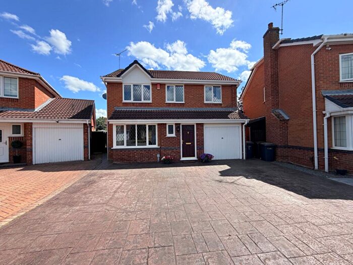 4 Bedroom Detached House For Sale In St. Ives Way, Nuneaton, CV11